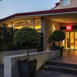 Otel Ibis Cornella **